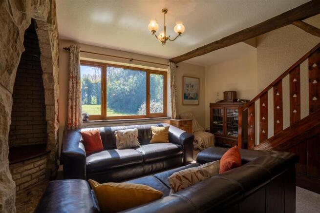 4 bed Detached for sale Image 12