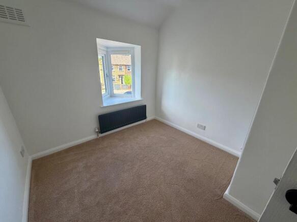 3 bed Semi-Detached for sale Image 9