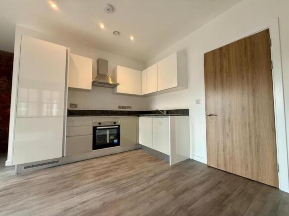 WhatsApp Image 2026-04-14 at 15.40.16 (1).jpeg