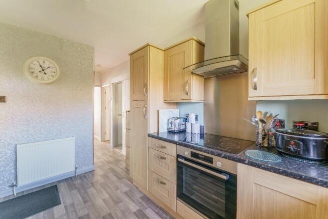 2 bed Semi-Detached Bungalow for sale Image 7