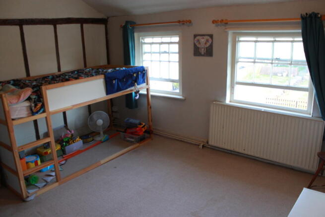 15.Front Right Bedroom