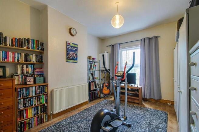 2 bed Terraced for sale Image 6