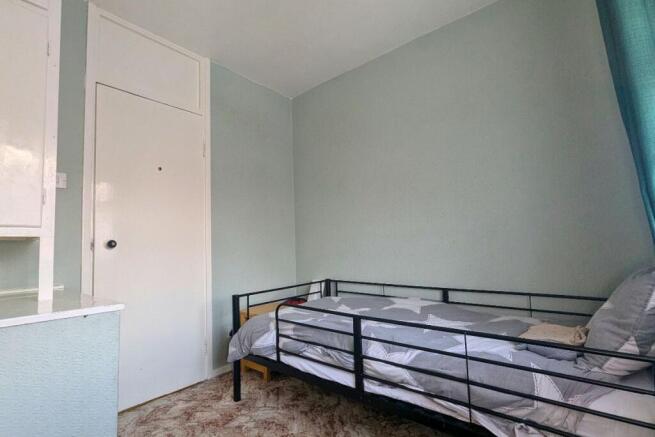 3 bed Semi-Detached for sale Image 11