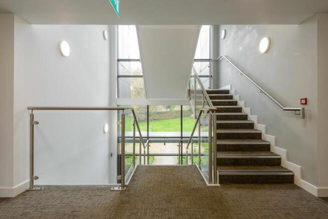 2 bed Flat for sale Image 11