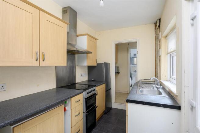 3 bed Terraced for sale Image 7