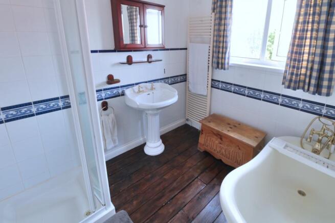 Bathroom1
