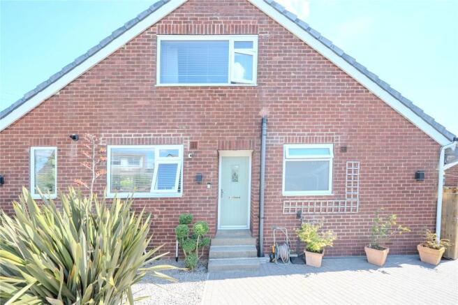 3 bed Semi-Detached for sale Image 9