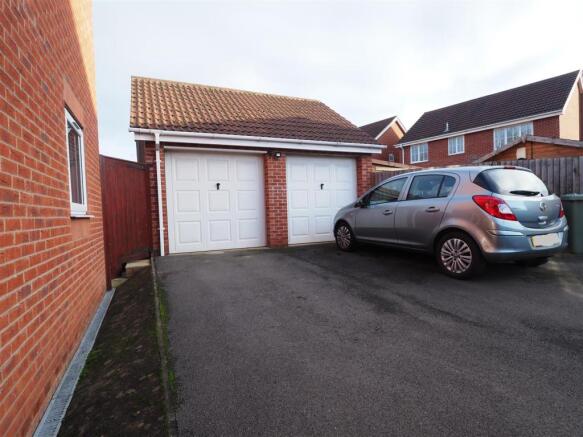 Garage & Off Street Parking 165