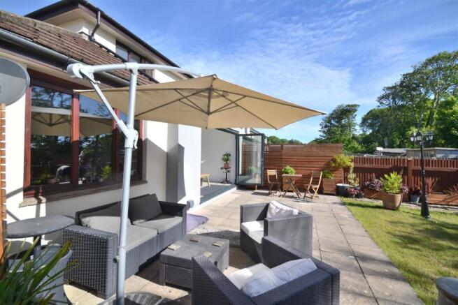 Rear patio.JPG