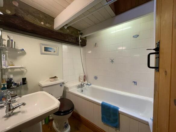 2 bed Cottage for sale Image 7