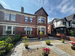 Lyndhurst, Park View, Pontypool NP4 5JT