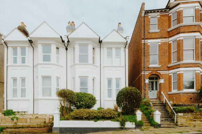 CROFT-52-MilwardCres-Exterior-32