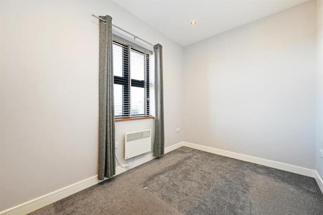 2 bed Apartment for sale Image 8