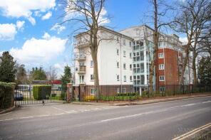 Flat 14, The Pines, Turners Hill Road, Pound Hill, Crawley RH10 7US