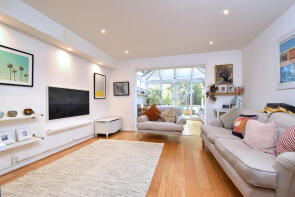 10, Highwood Close, London SE22 8NH