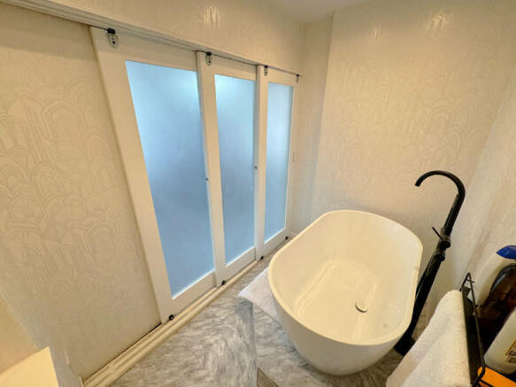 Bath/Dressing Room