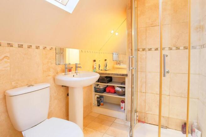 Master En-suite
