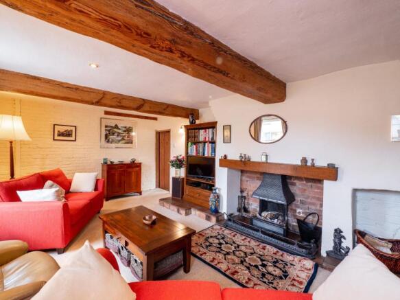 LIVING ROOM 2.jpg