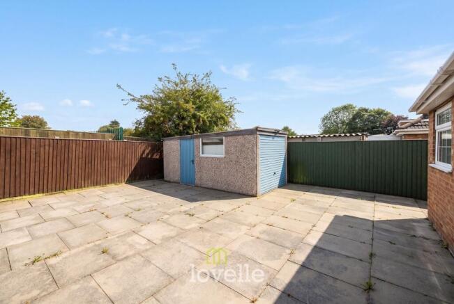 St. Christophers Road, Humberston, DN36 photo 4