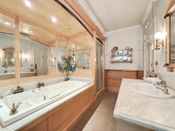3 bed Detached for sale Image 11