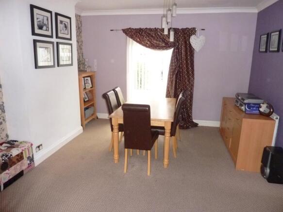 Lounge/dining room
