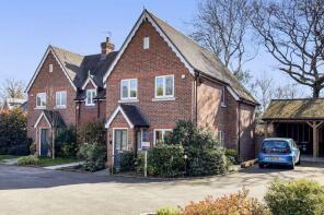 3, Post House Mews, Windlesham GU20 6AX