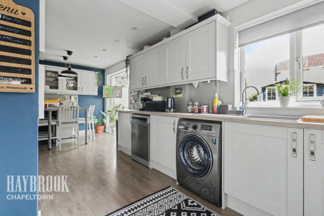 2 bed Semi-Detached for sale Image 5
