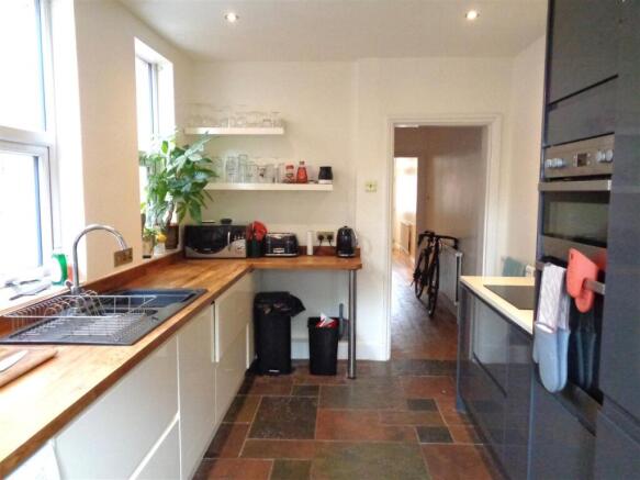 kitchen1.JPG