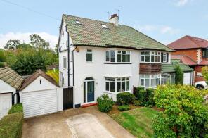 8, Reddings Avenue, Bushey WD23 3PB