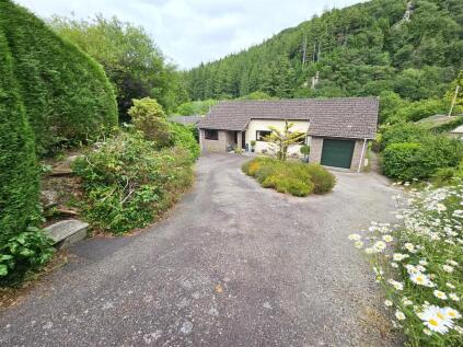 Tamar Way, Gunnislake