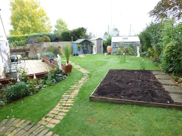Corner Plot Gardens