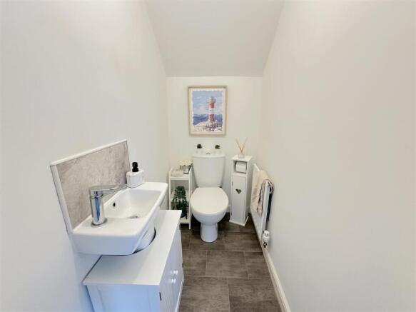 Cloakroom/WC