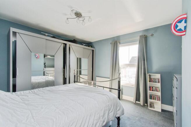 2 bed Terraced for sale Image 4