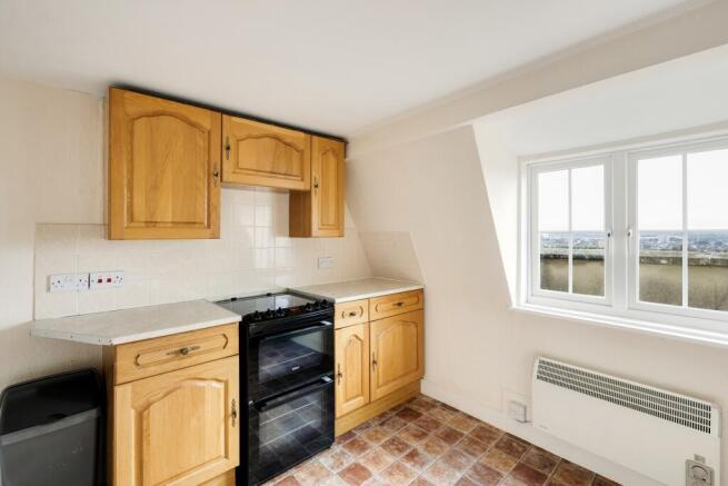 Kitchen ()