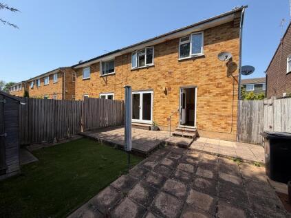 Swallowdale, South Croydon, CR2 8SJ
