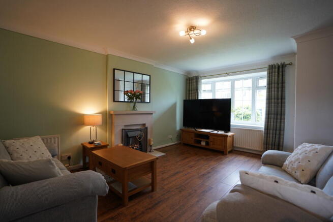 3 bed Terraced for sale Image 4