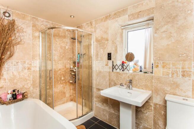 En-suite Bathroom