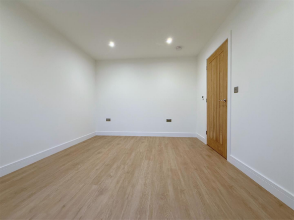 School Close, Attleborough, NR17 photo 4