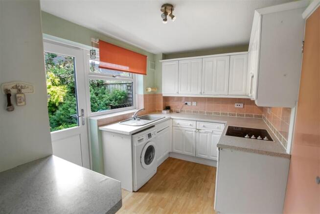 3 bed Semi-Detached for sale Image 4
