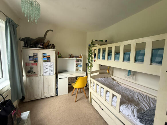 3 bed Semi-Detached for sale Image 9