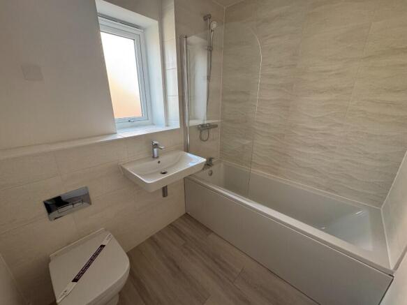 3 bed Detached for sale Image 8