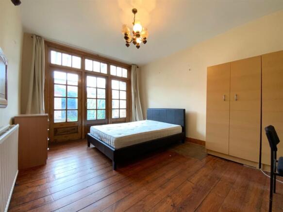 Room GFB2.jpg