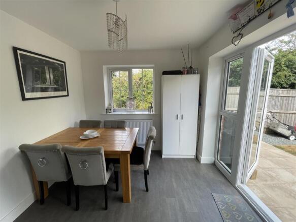 Sparkes Drive, Whaddon, Salisbury photo 4