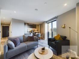 Flat 150, Springwell Gardens, Whitehall Road, Leeds LS12 1FJ