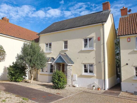 4-bed detached on 7, Garrett Close, Seaton, Devon, EX12, £525,000