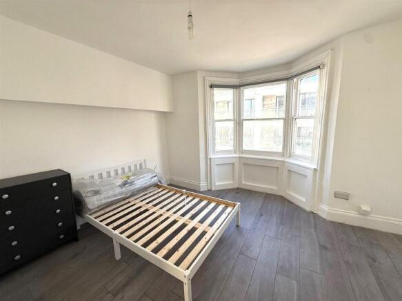 bedroom 2.jpeg