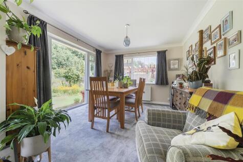 Martins Drive, Ferndown