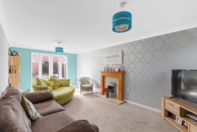 5 bed Detached for sale Image 6