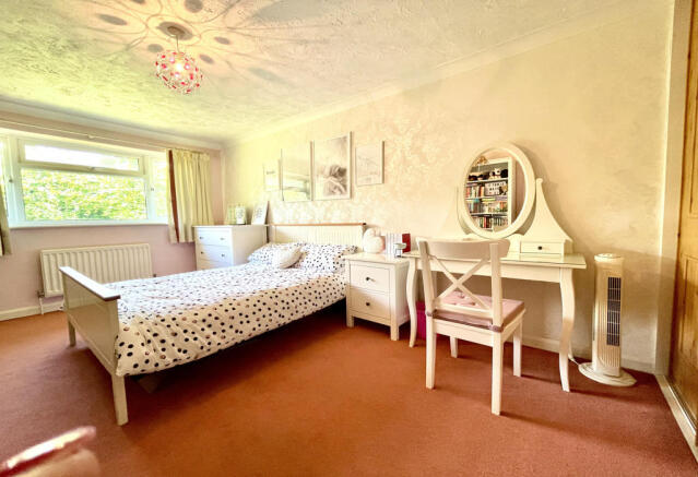 Second bedroom 