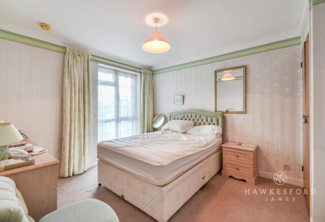 The Finches, Sittingbourne - Bedroom 1
